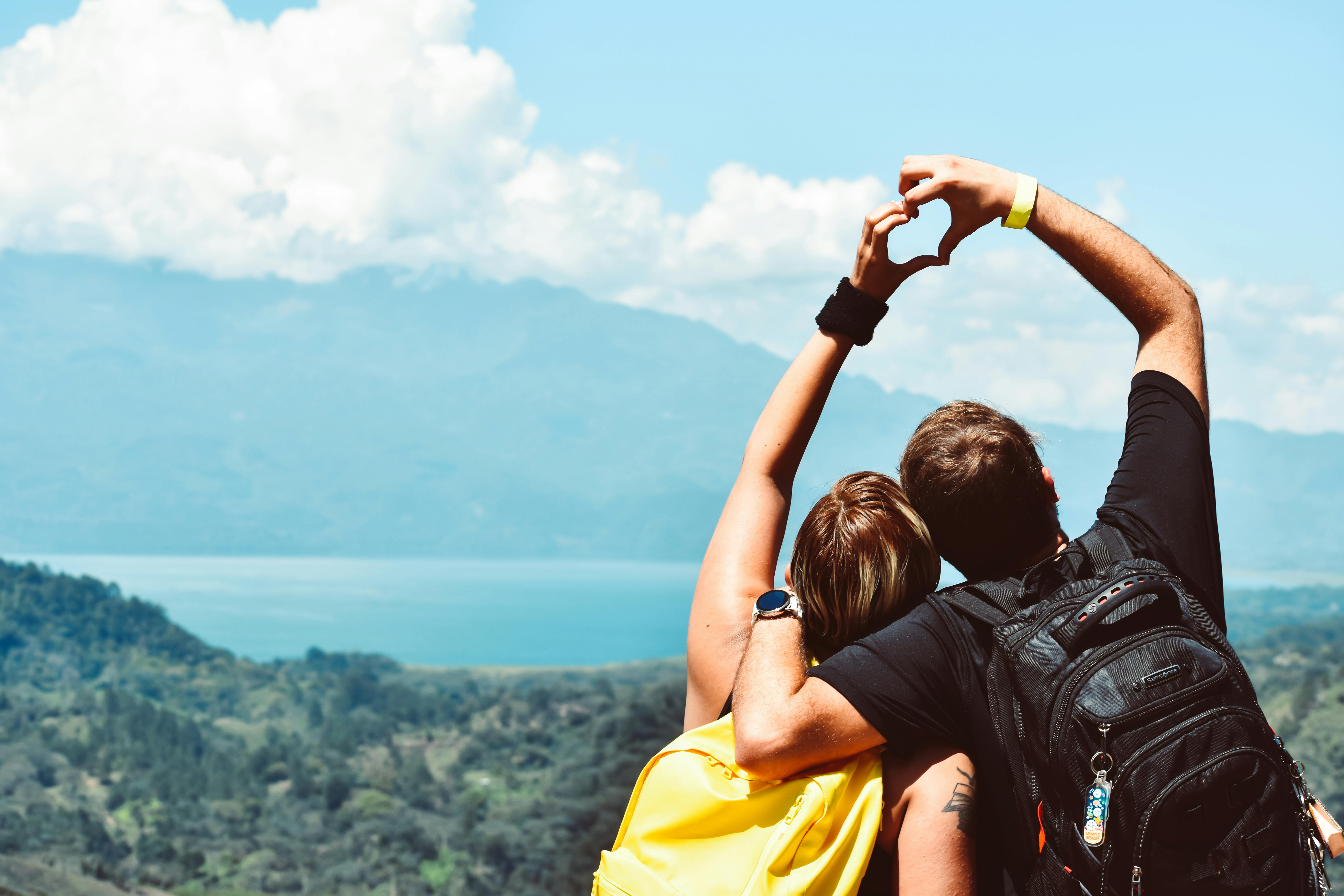 Un couple partageant un moment intime partageant un moment ensemble